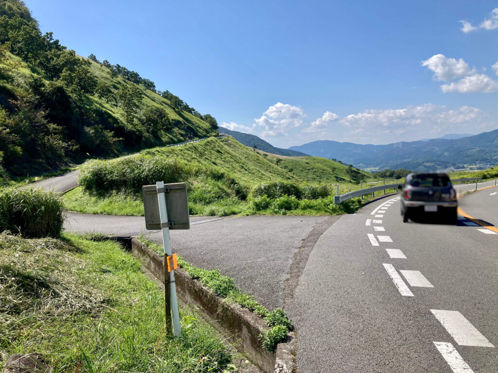 由布シルキーロード入り口