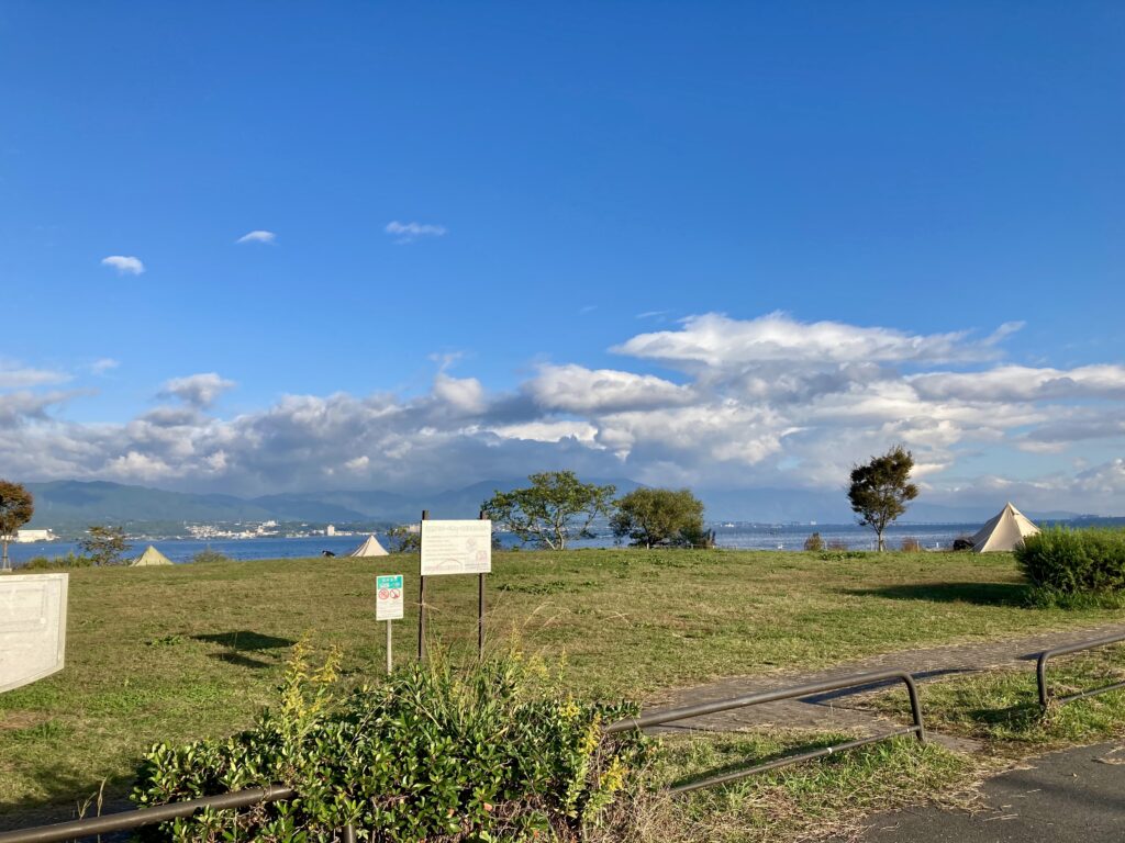 湖岸緑地志那1キャンプサイト
