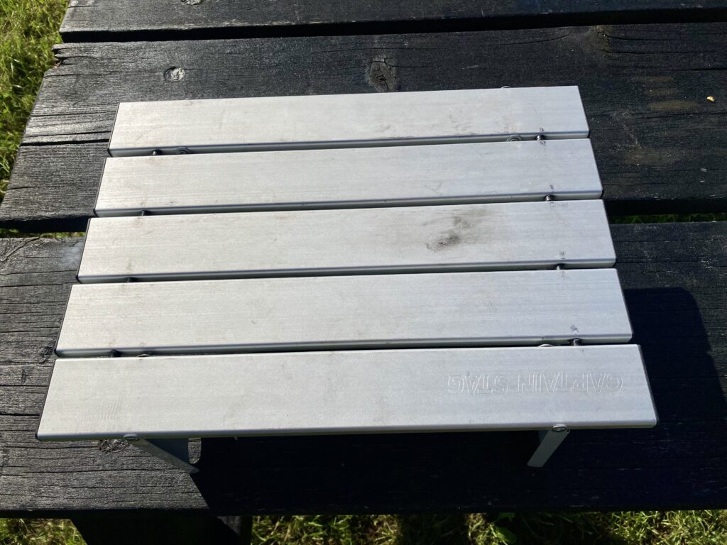 折りたたみテーブル