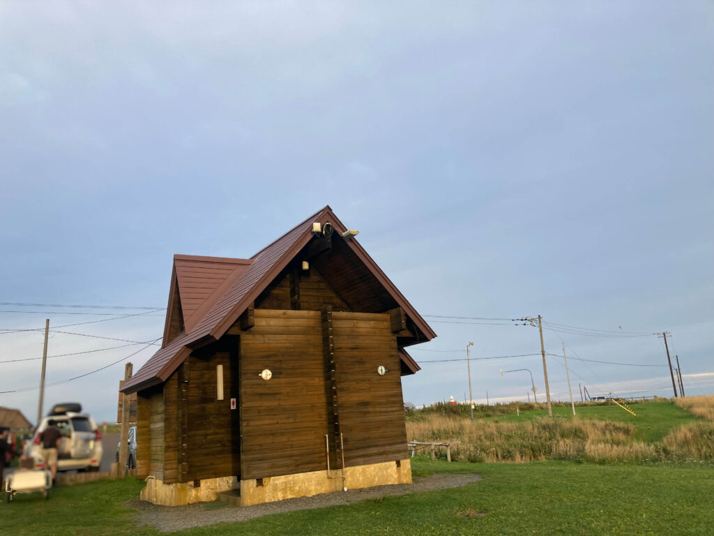 霧多布岬キャンプ場トイレ