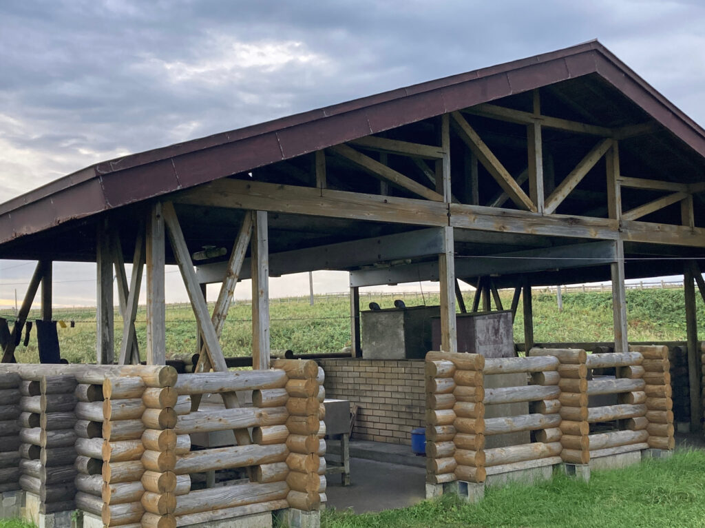 キャンプ場炊事場