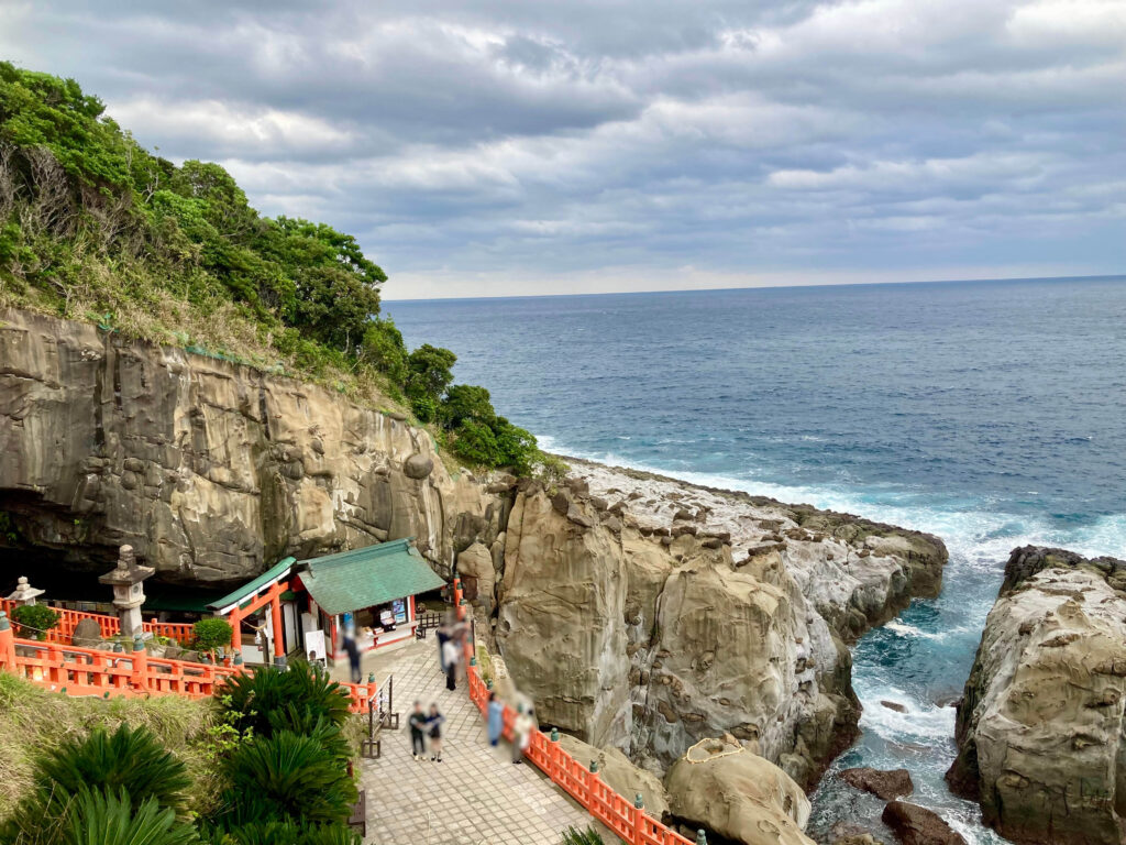 断崖絶壁の景色