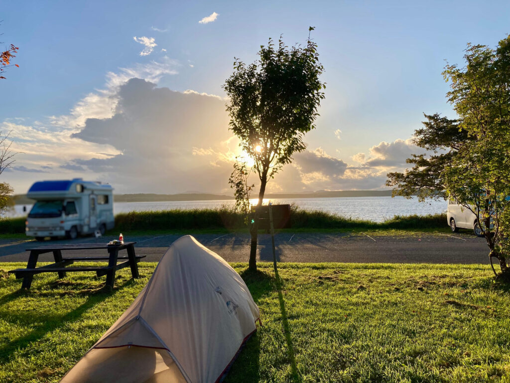 キャンプサイトから見る夕日